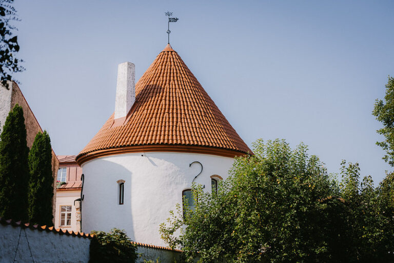 Punane torn (VisitPärnu / Mihkel Sillaots)