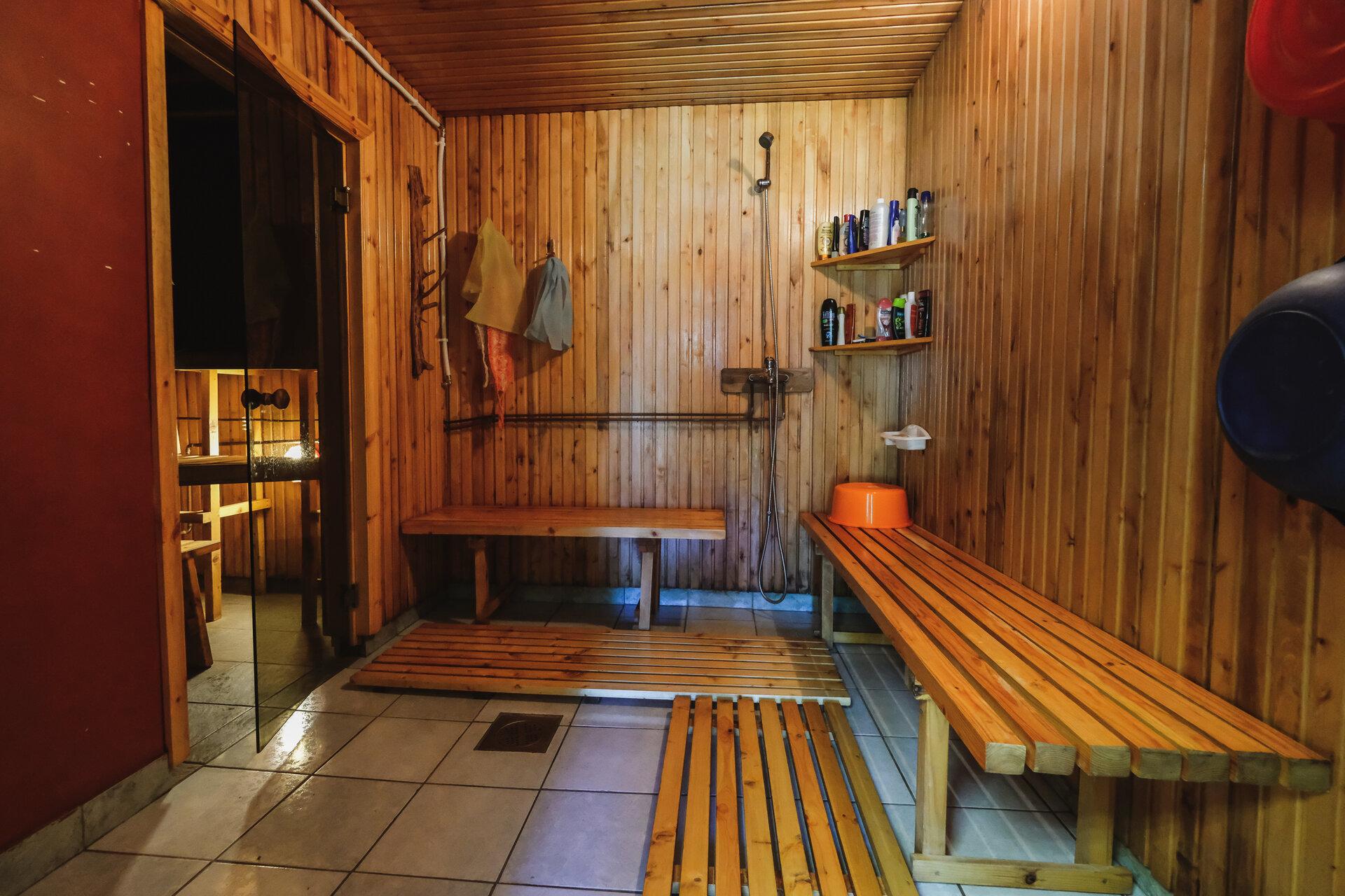 Tavalise sauna pesuruum