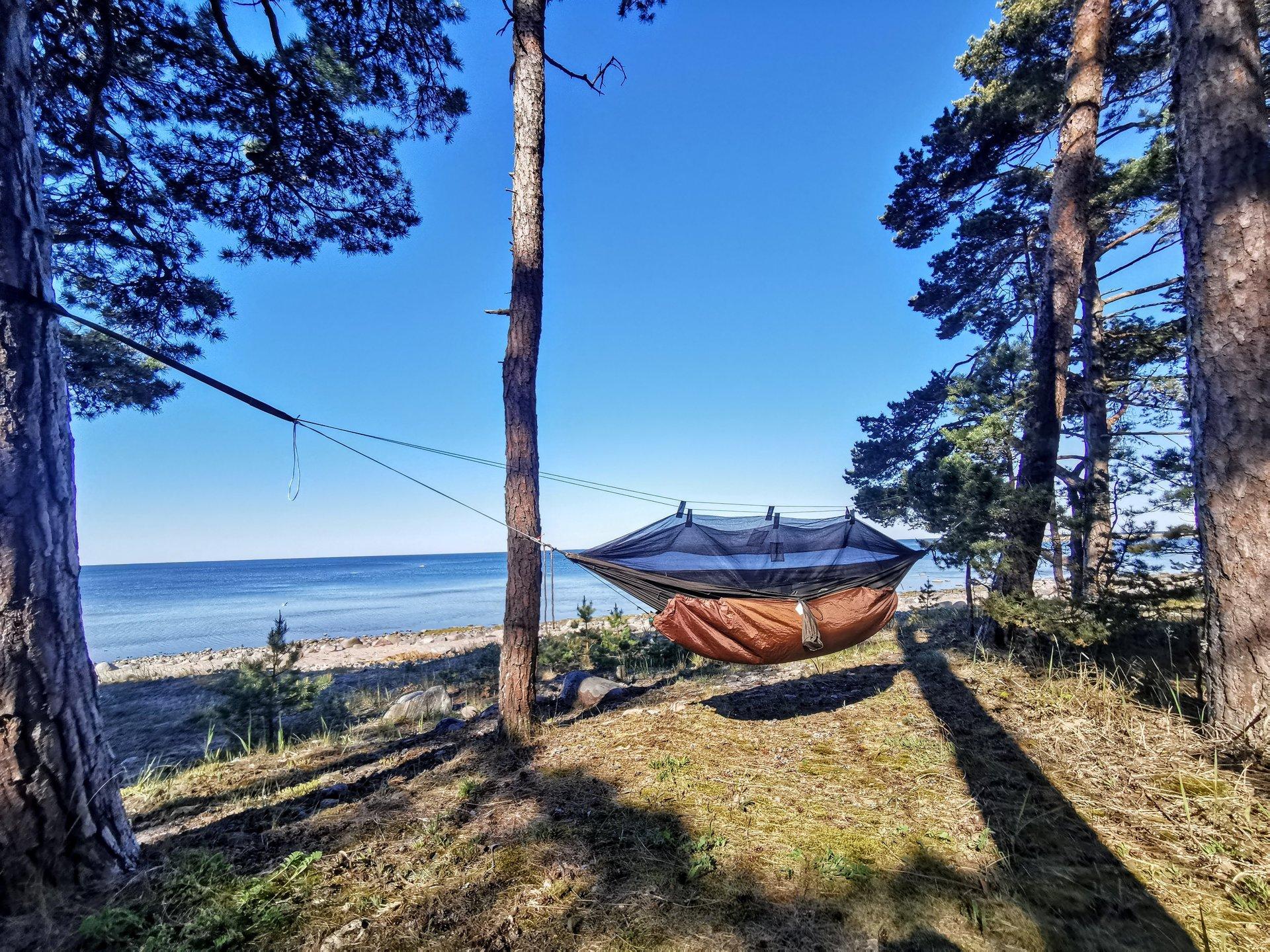 Spending the night in a tree tent in the beautiful places of Pärnu County