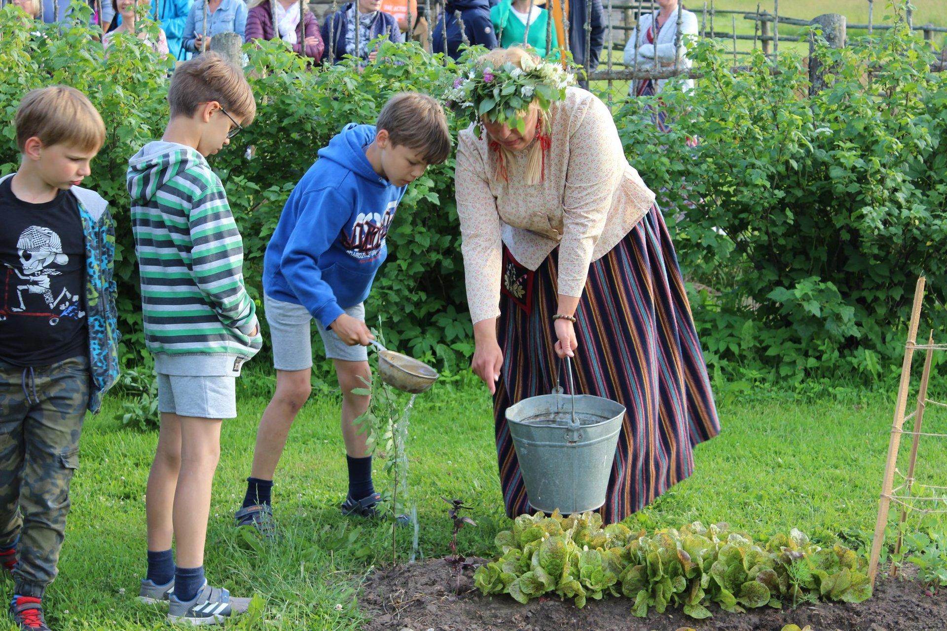 C. R. Jakobsoni Talumuuseumi haridusprogramm "Eesti toidu aastaring talus"