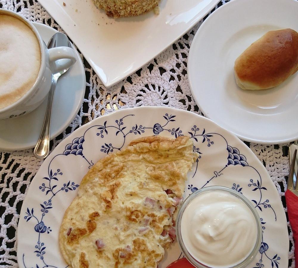 Aara Cafe, breakfast