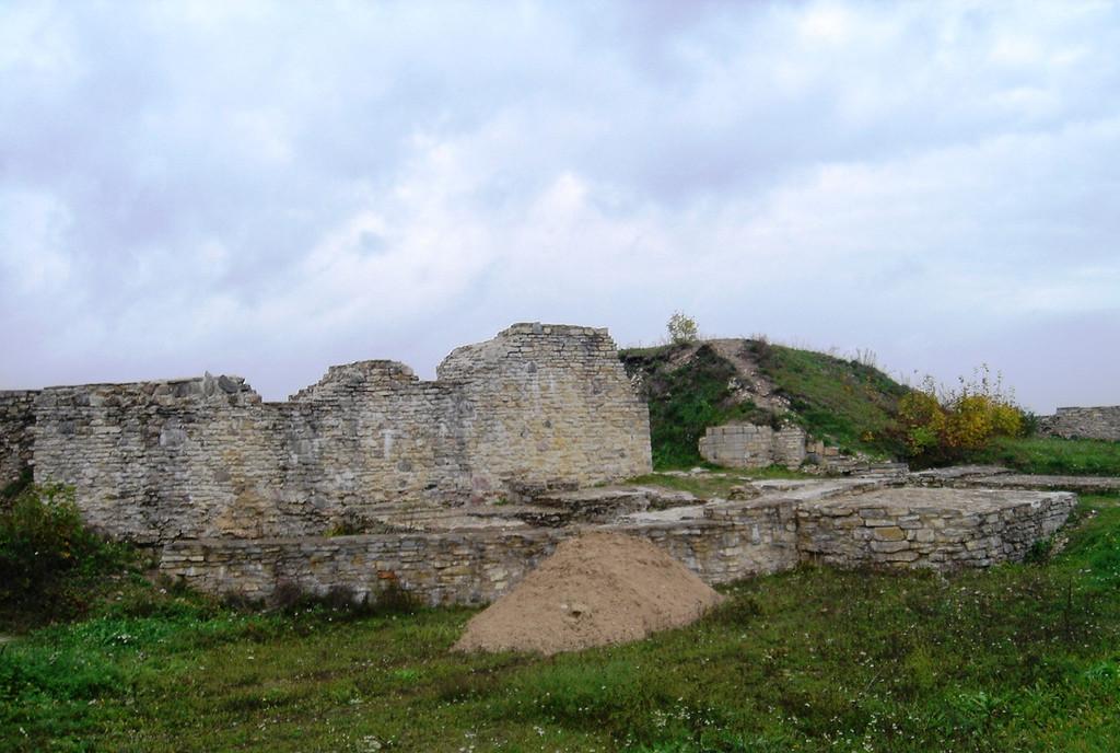 Ruins of Lihula Stronghold
