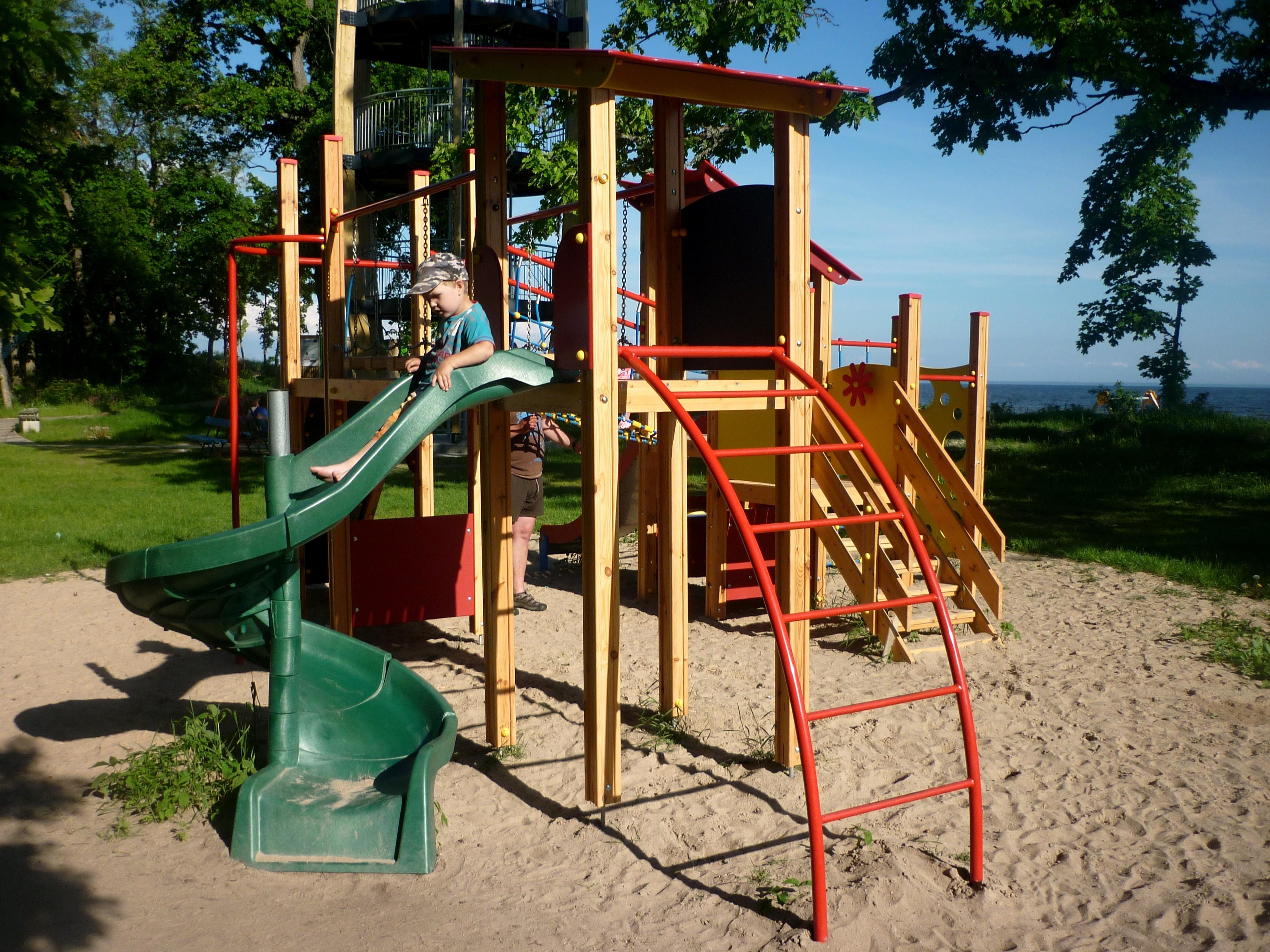 Children’s playground in Valgerand