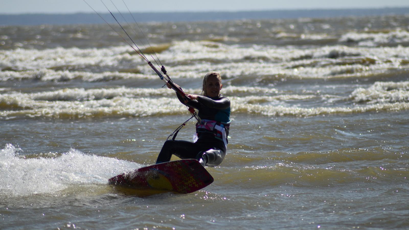 Surf Center kitesurf training in Pärnu