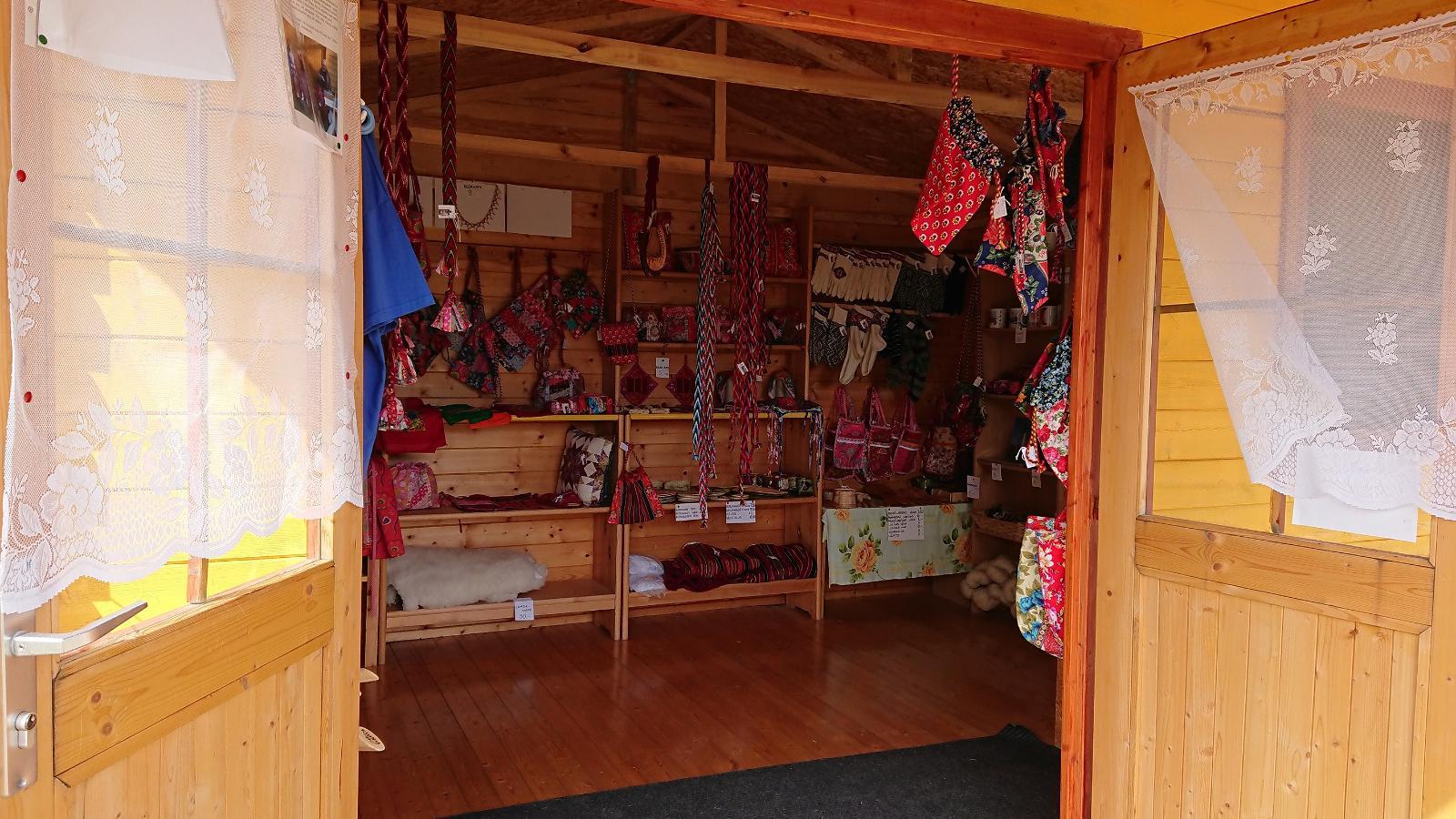 Магазин "Lohu" на острове Кихну