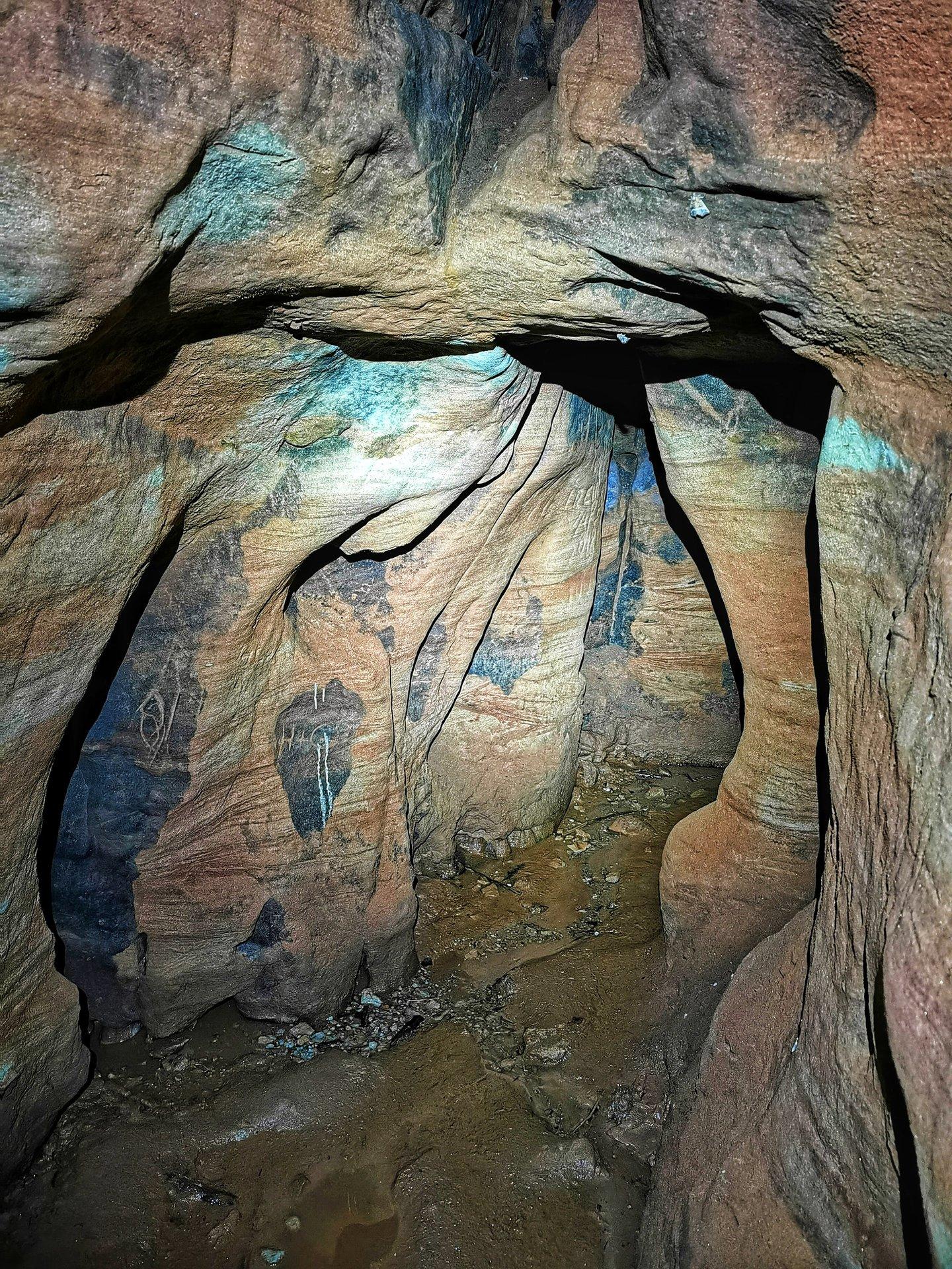 Allikukivi caves