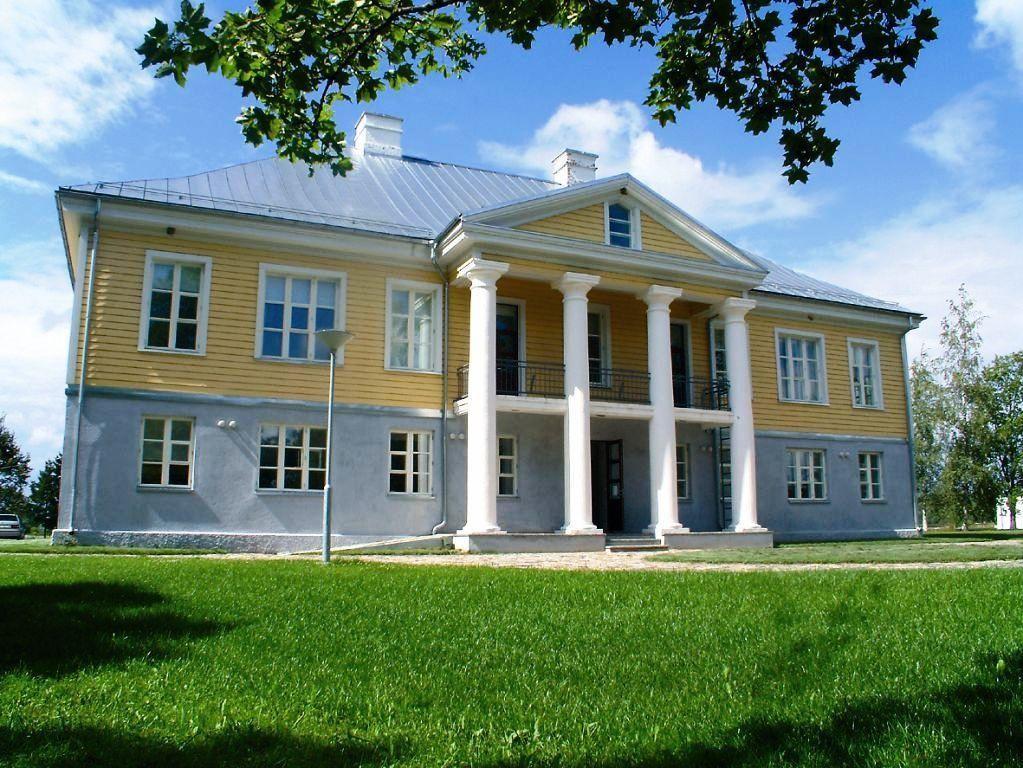 Matsalu Nature Centre and Penijõe manor
