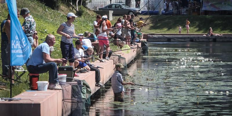 Каждый год на Грильфесте проходит также Республиканское соревнование по рыбной ловле - Рыбка.