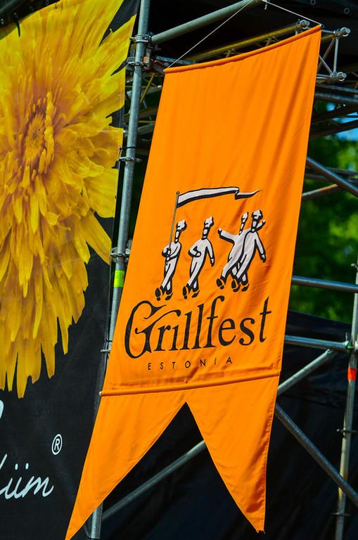 Pirmā festivāla Grillfest pirmais karogs no 1999. gada