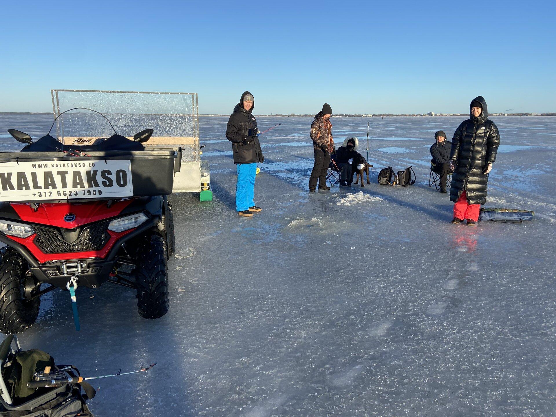 Day of entertainment on the icy Pärnu Bay