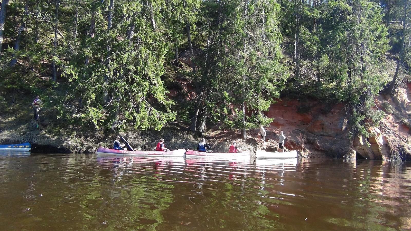 "Livonia Makad" rīkotie vairāku dienu pastāvīgie izbraucieni ar kanoe pa Salacas upi