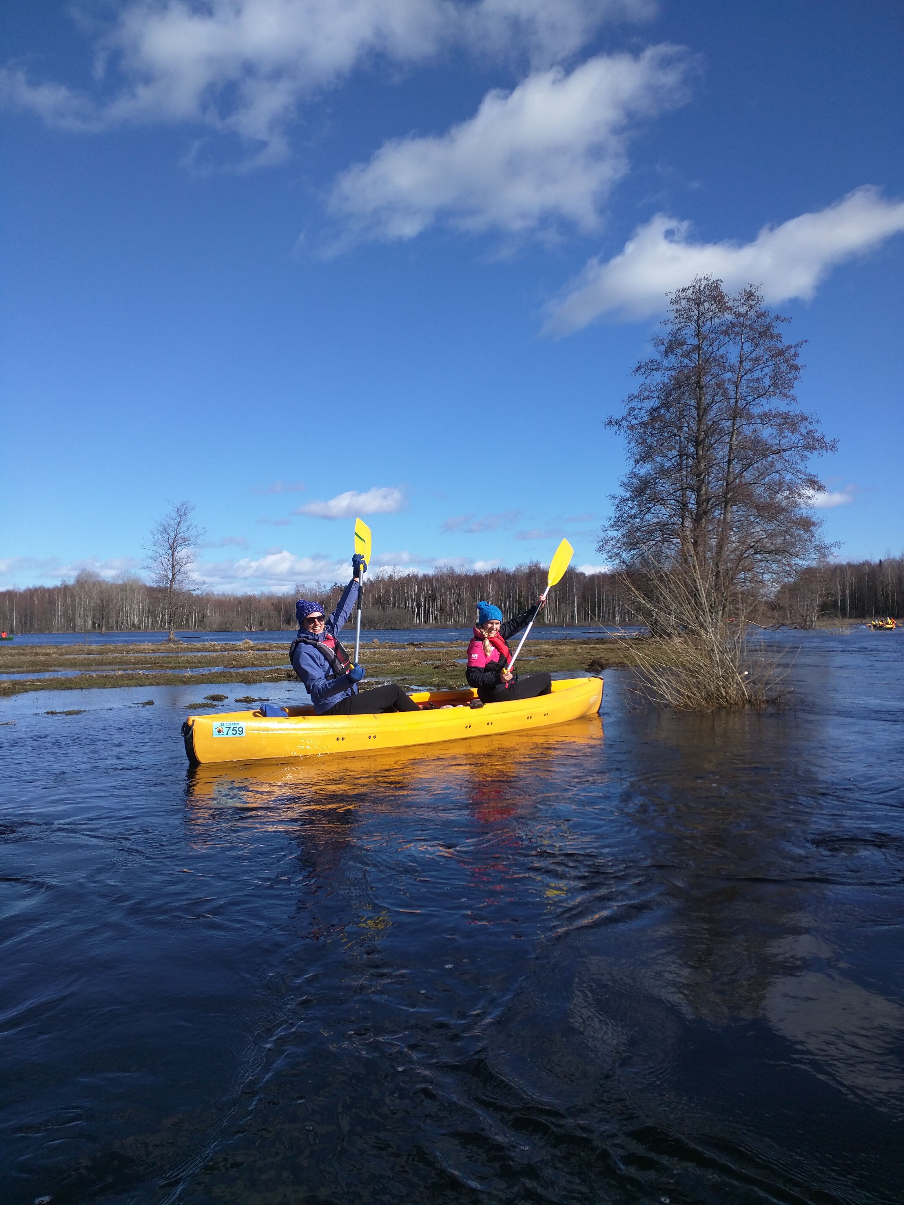 Kanuumatk Soomaa rahvuspargi kevadisel suurveel